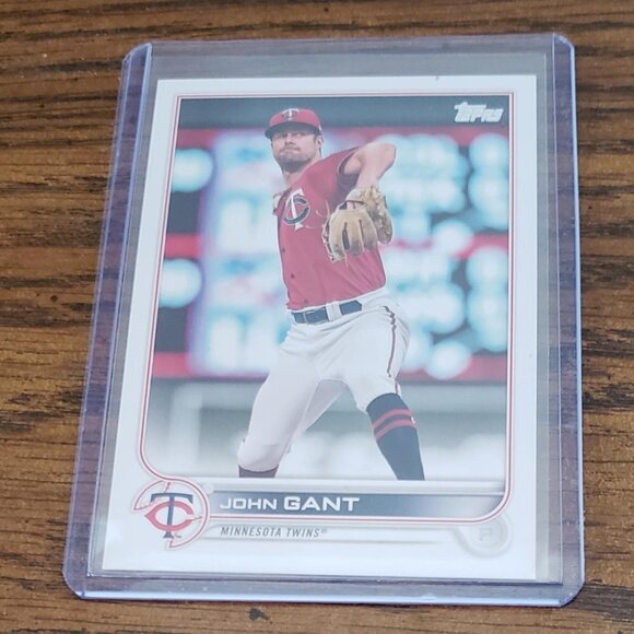 2022 Topps Series 1 John Gant 235/300 Advanced Stats Minnesota Twins - Picture 2 of 4